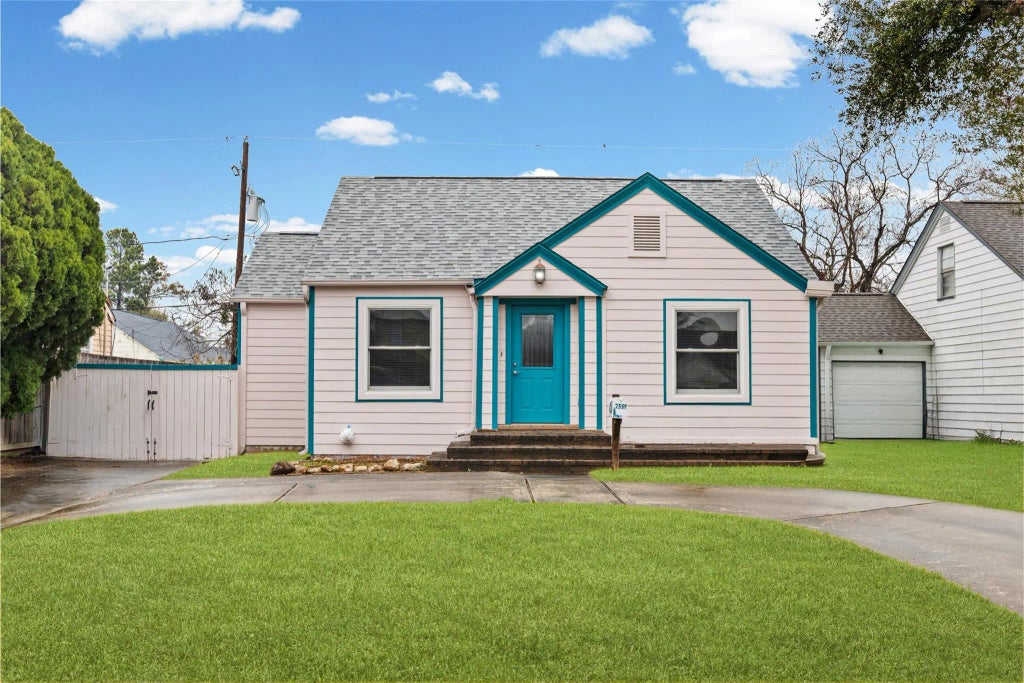 7559 Erath Street, Houston