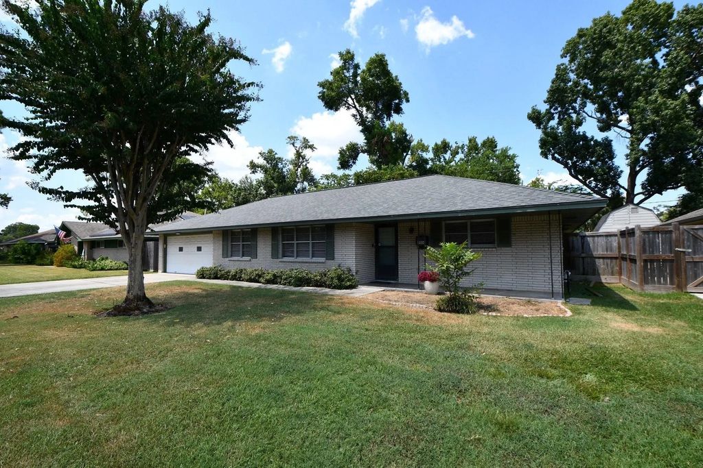 9006 Railton Street, Houston