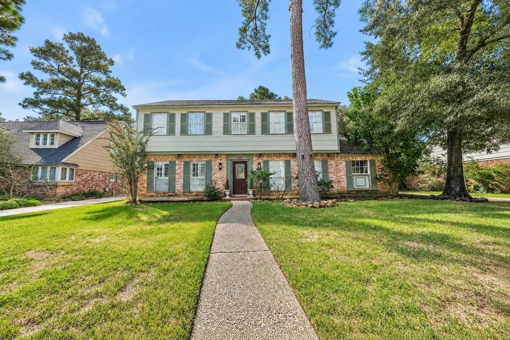 1511 Castlerock Drive, Houston