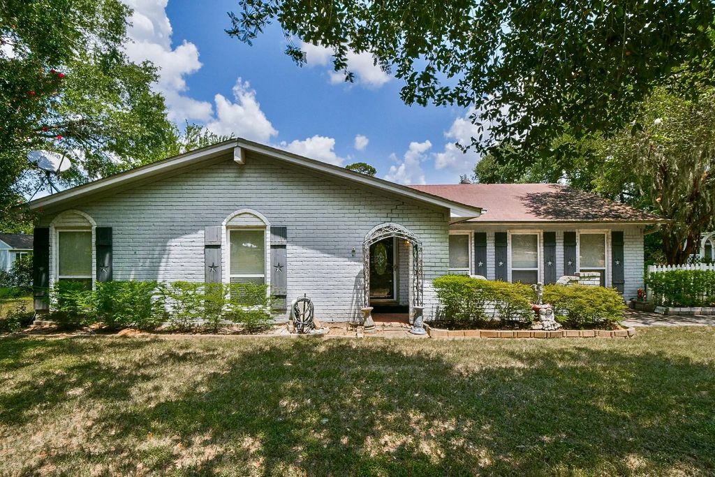 25550 W Fm 1097 Road, Montgomery