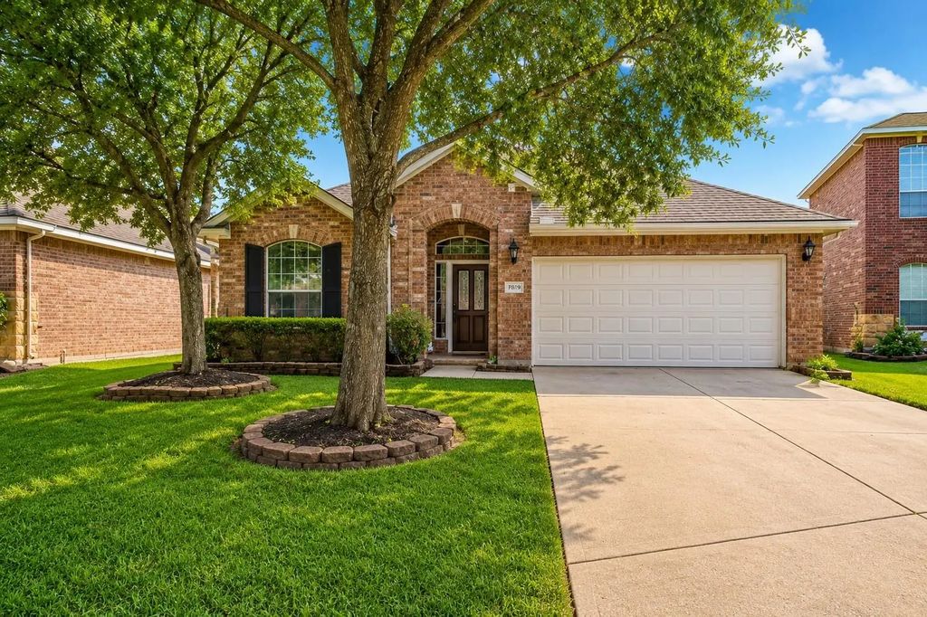 17819 Serene Shore Drive, Cypress