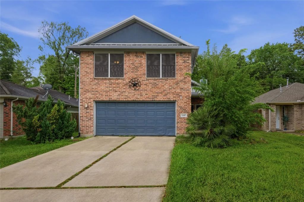 24407 Strong Pine Drive, Houston