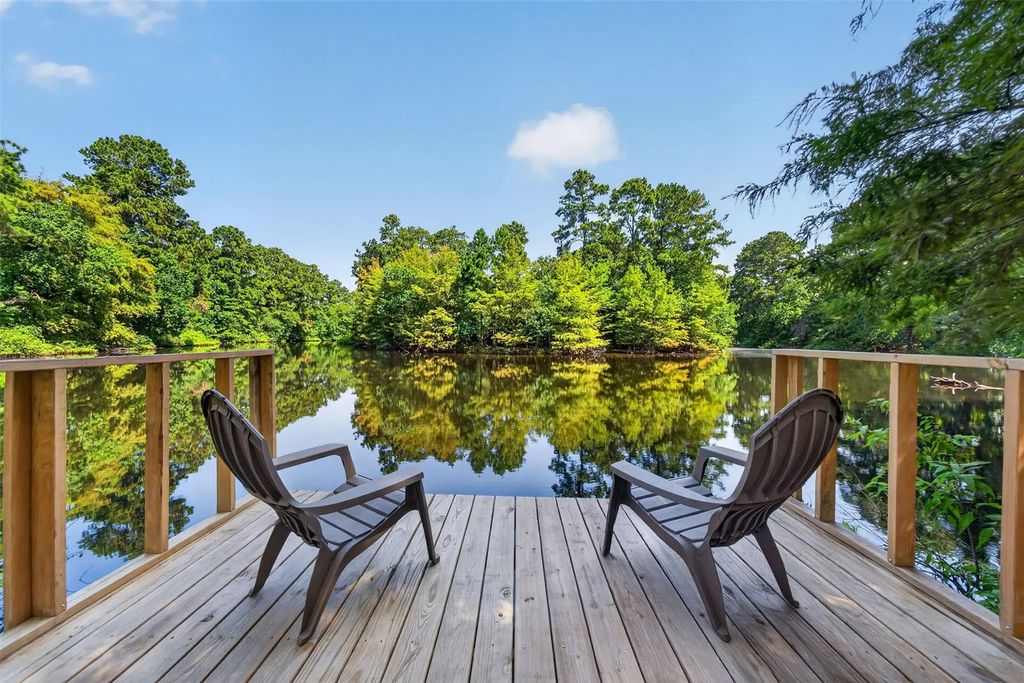 18234 Atkinson Lane, Conroe