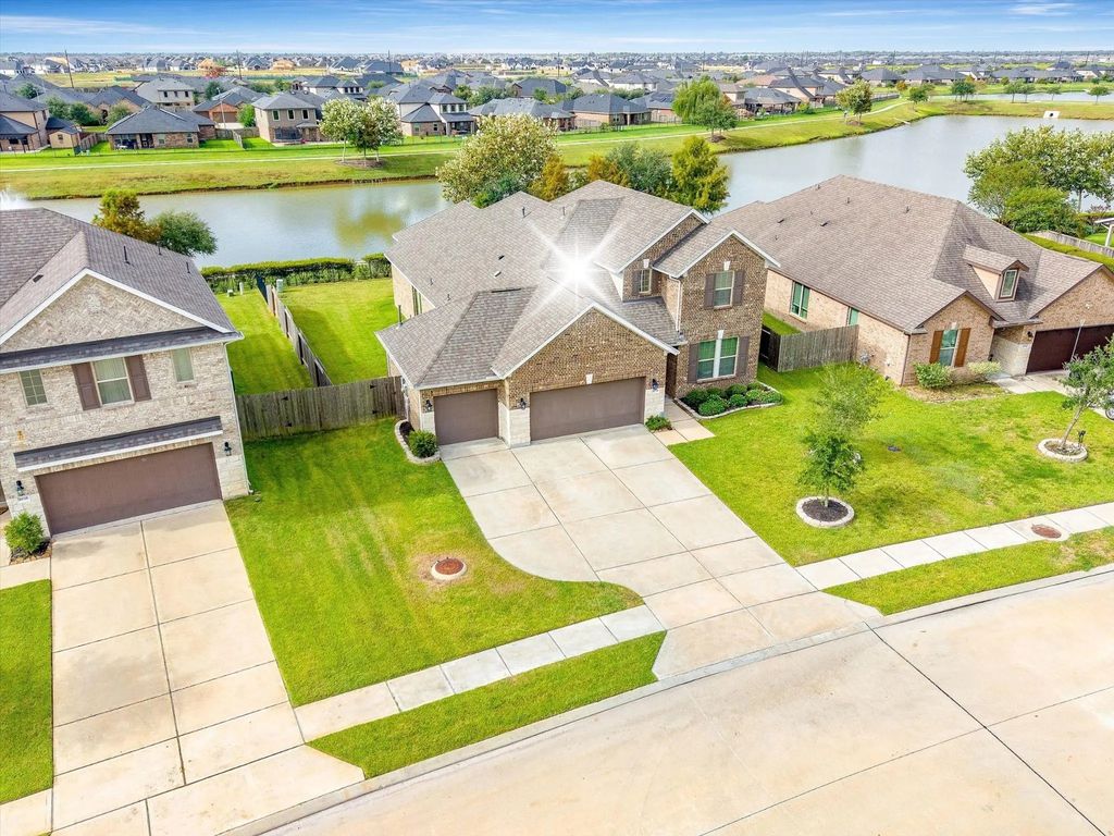 9034 Japonica Drive, Rosenberg