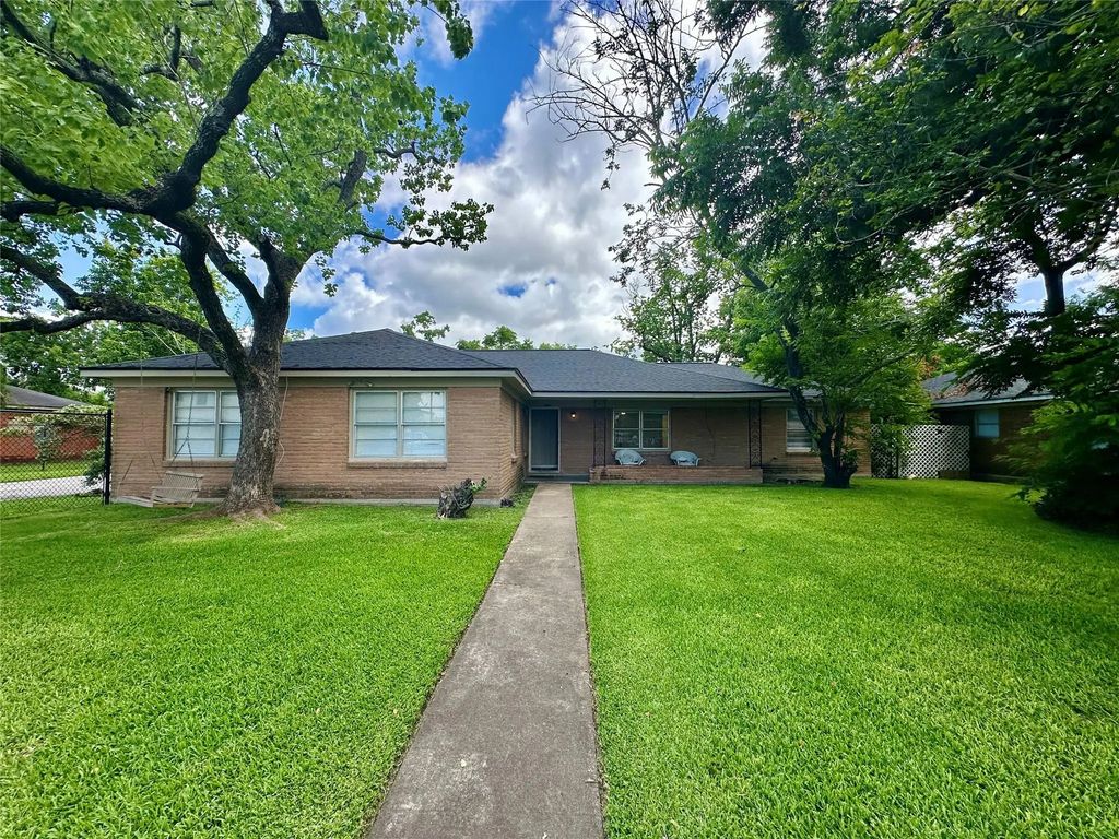 5720 Parwill Street 1, Houston