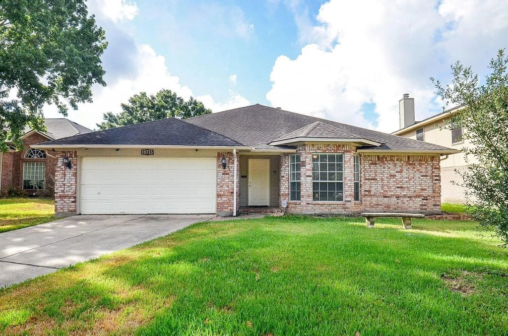 19715 Lindenfield Court, Katy