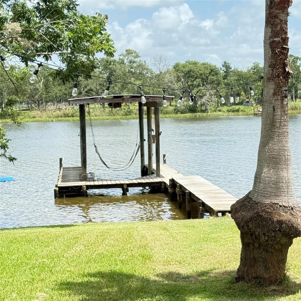 6326 County Road 659 Lower Unit, Brazoria