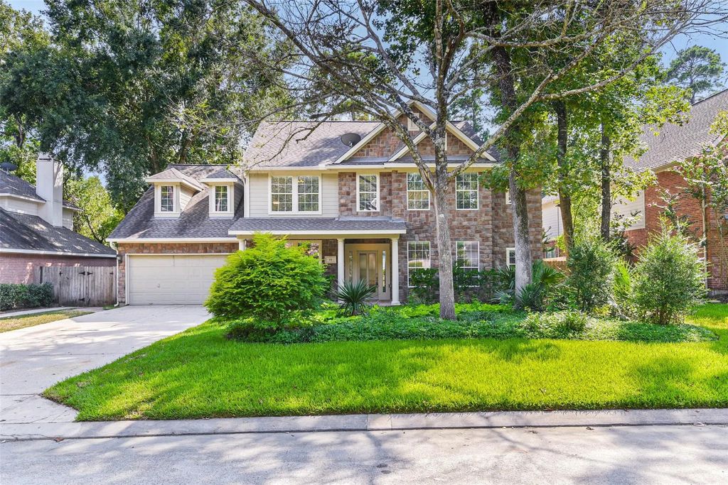 15 Filigree Pines Place, The Woodlands