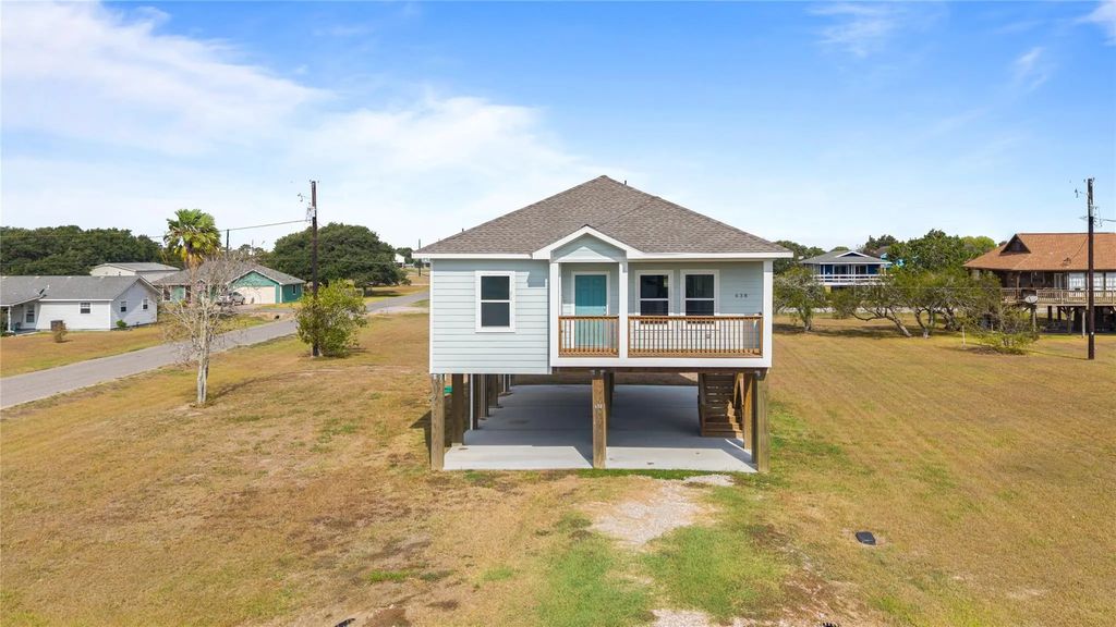 638 Swallow Drive, Palacios