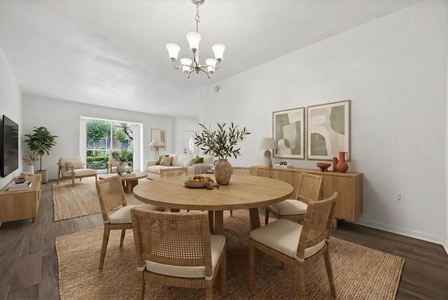 840 Threadneedle Street 207, Houston