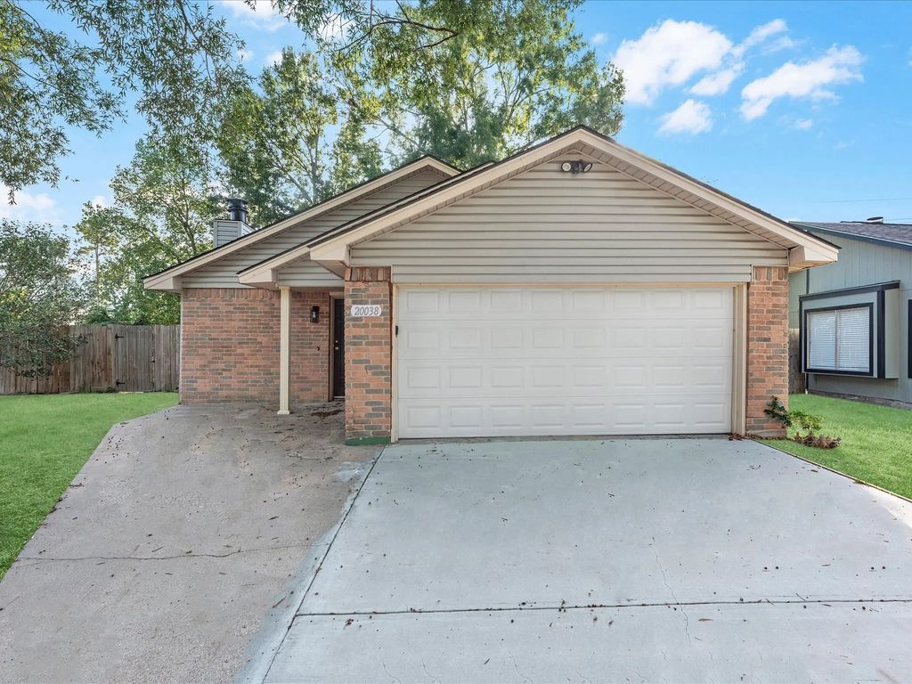 20038 Bambiwoods Drive, Humble