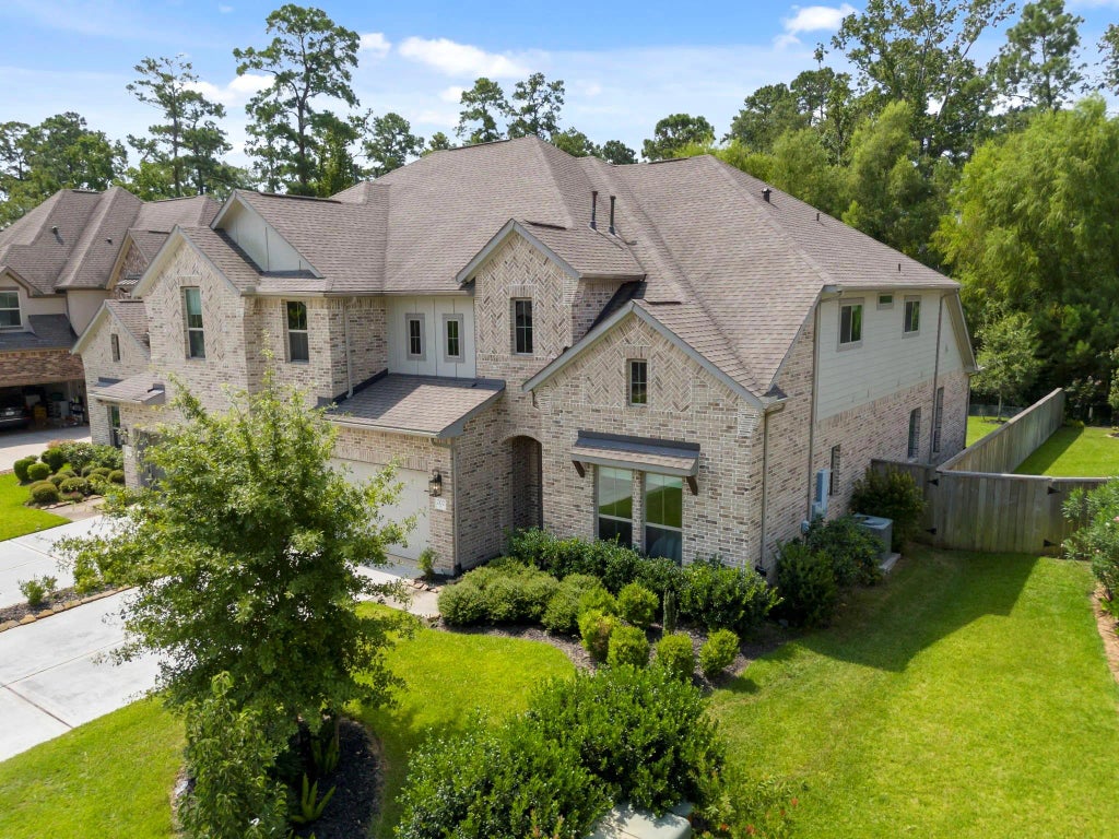 202 Liatris Court, Conroe