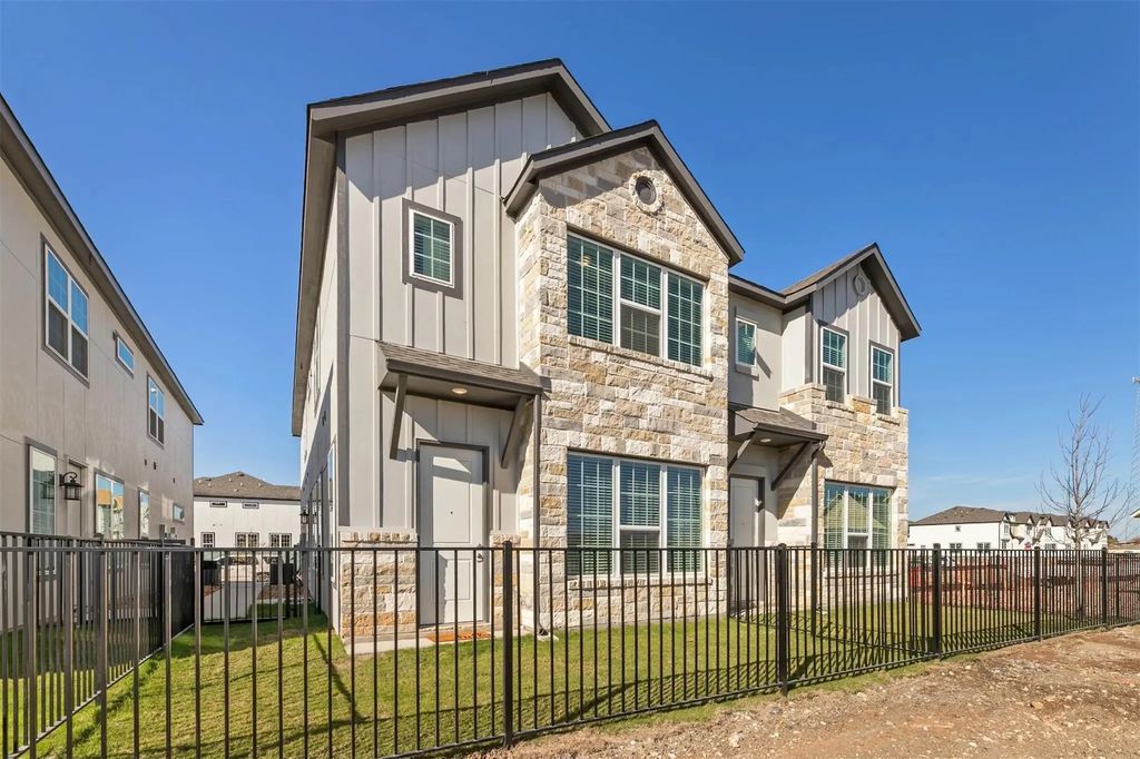 903 Beebrush Lane, New Braunfels