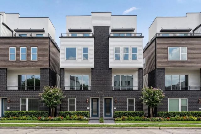 3 N Saint Charles Street C, Houston