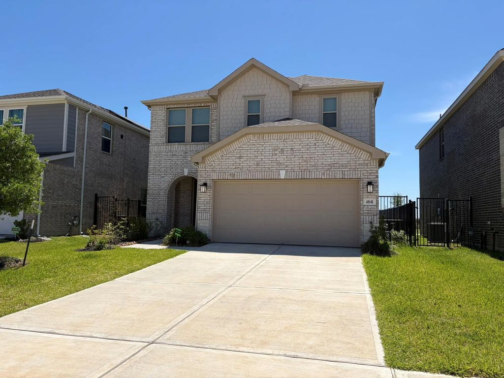 4841 Sun Falls Drive, Katy
