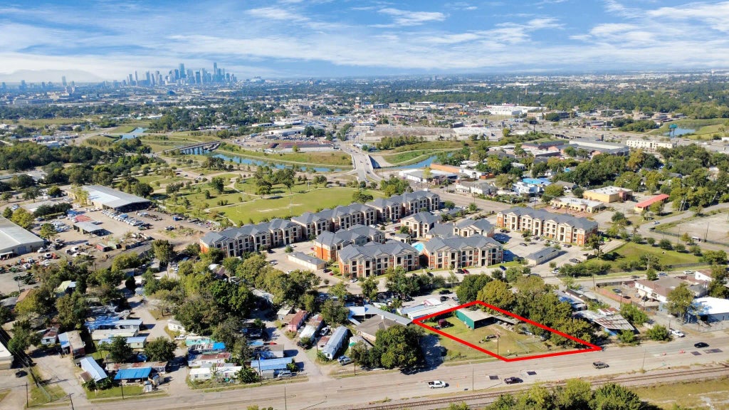 6239 Griggs Road, Houston