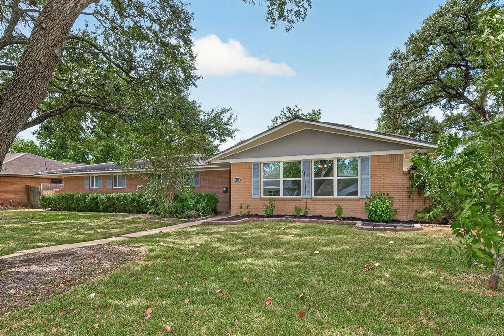 11310 Gaymoor Drive, Houston