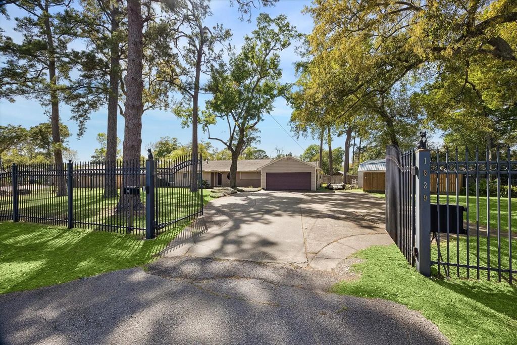 1829 Campbell Road, Houston