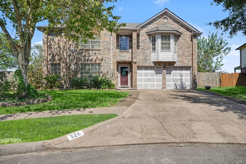 526 Oak Briar Drive, Kemah