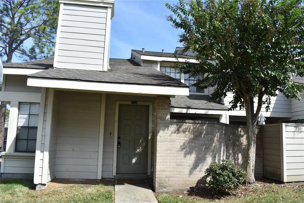 11909 Bob White Drive 15-837, Houston