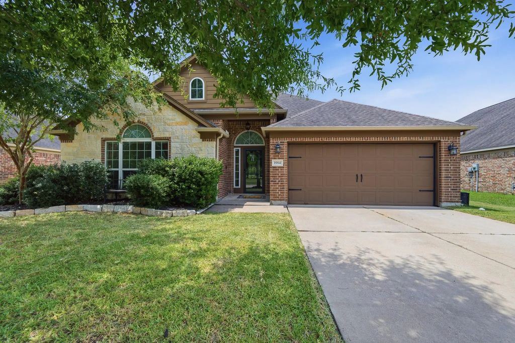 1914 Red Cedar Trail, Rosenberg