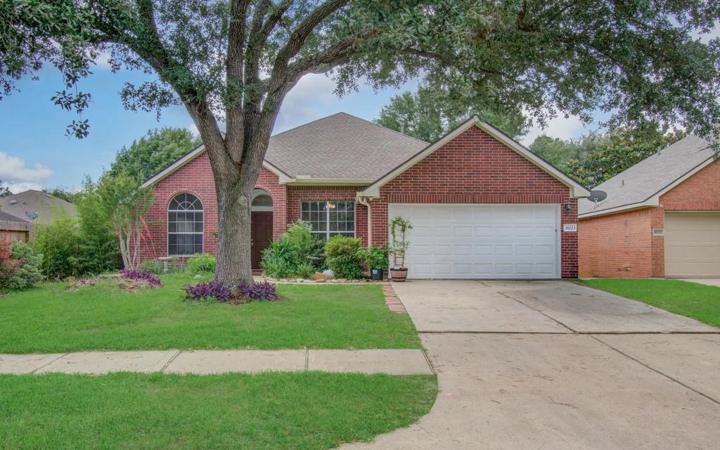 18223 Heathridge Lane, Cypress