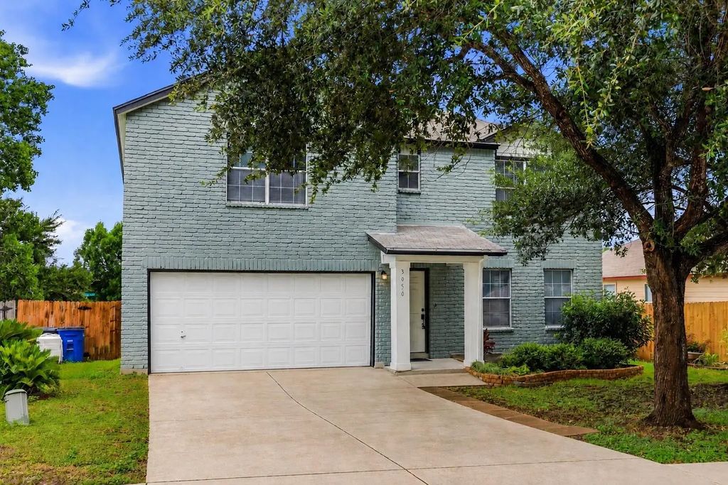 3050 Button Ball Drive, New Braunfels
