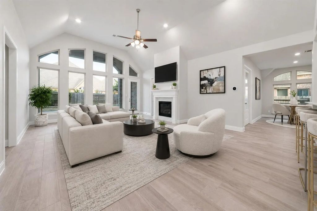 16506 Mount Hope Drive, Cypress
