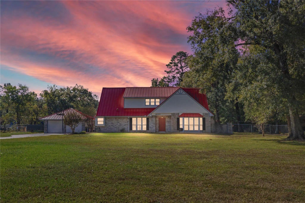 2920 Grace Lane, Highlands