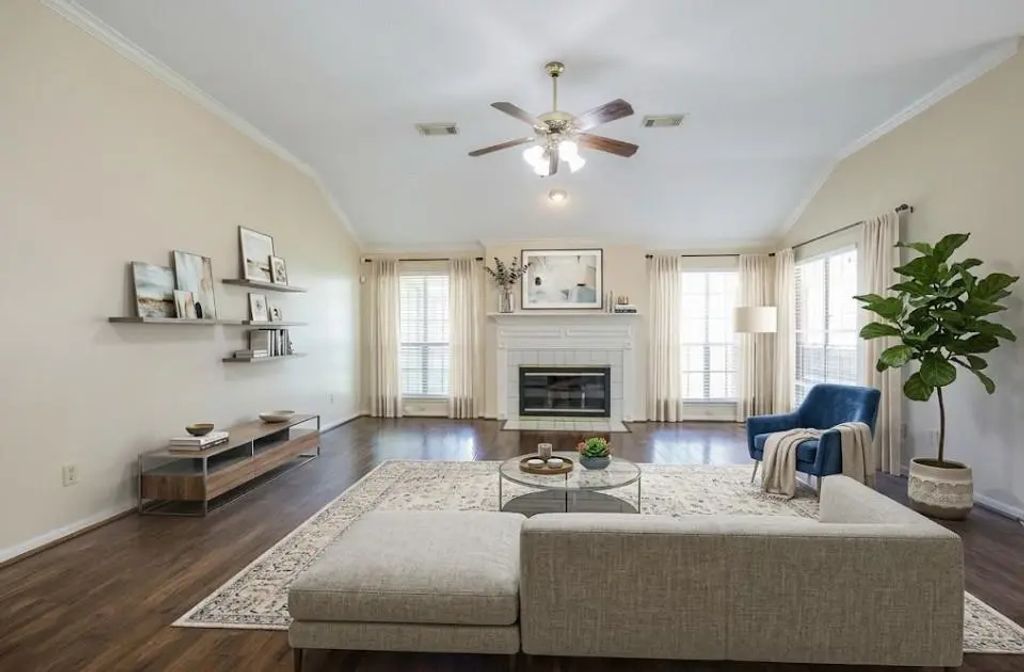 4230 Torrey Creek Lane, Houston