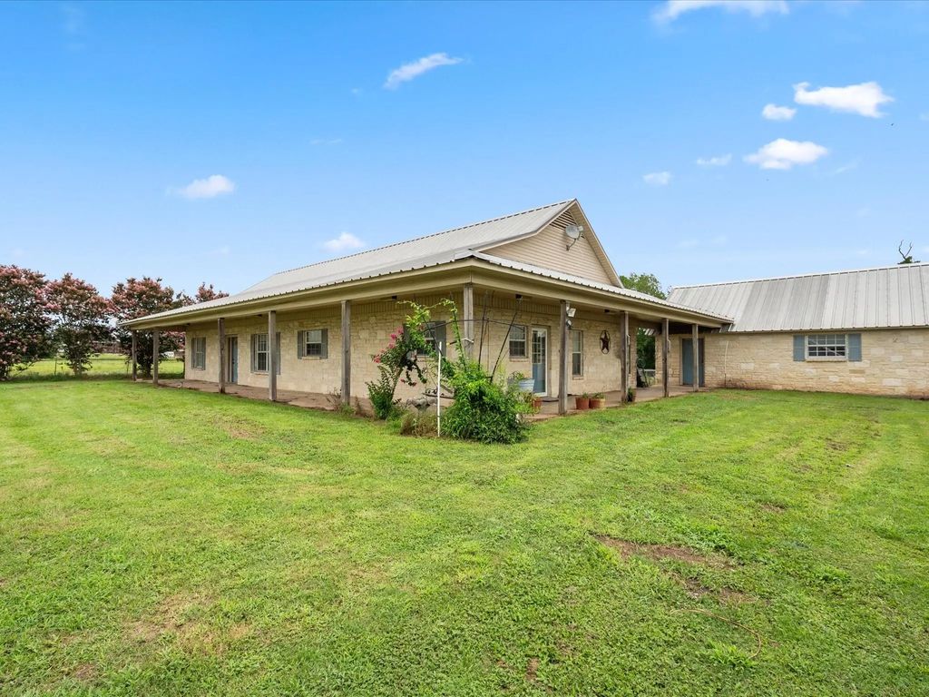 17645 Highway 6, Navasota