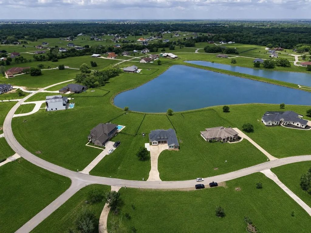 803 Lily Lane, Rosharon