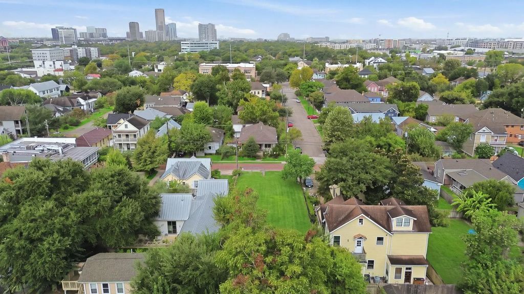 720 Sabine Street, Houston