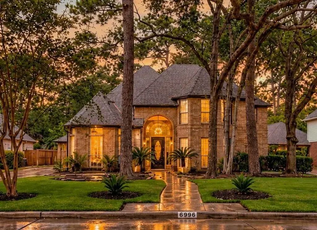 6906 Cherry Hills Road, Houston