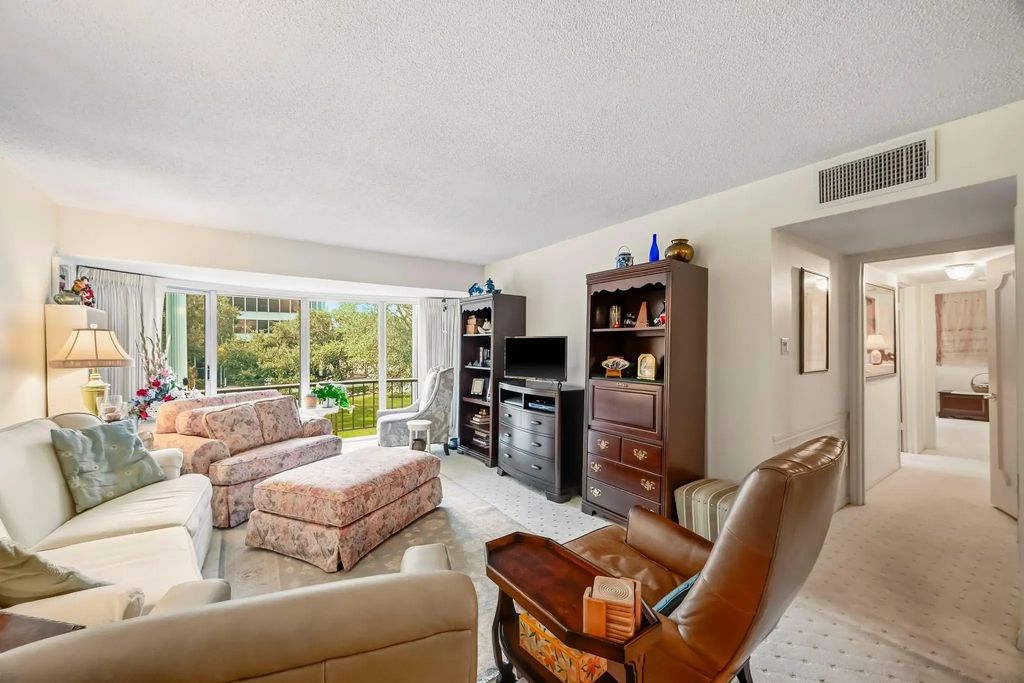 5050 Ambassador Way 201, Houston