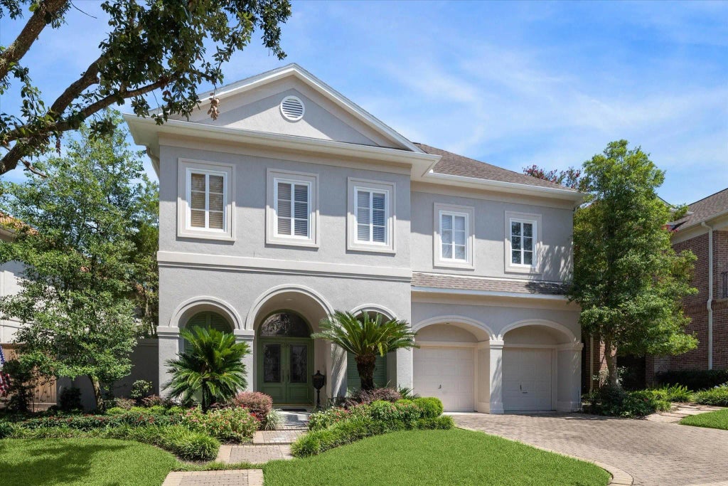 38 E Bend Lane, Houston