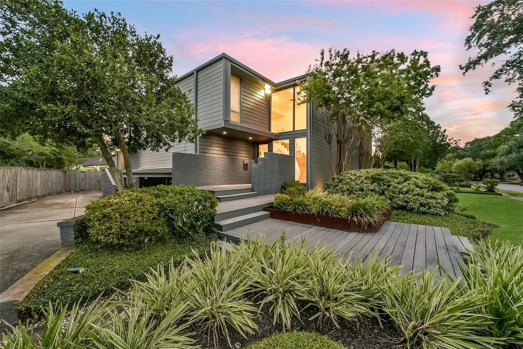 5107 Contour Place, Houston