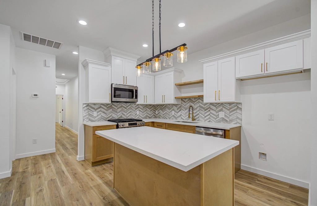 6047 Beekman Road A, Houston