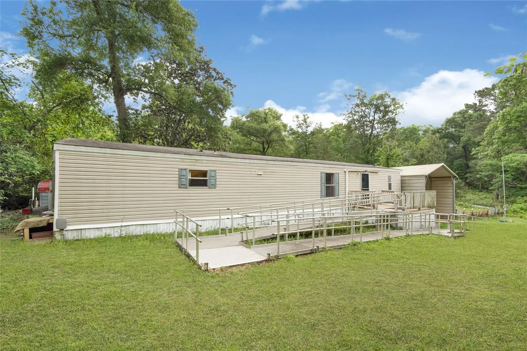 1919 Ole Long Pull Road, Livingston