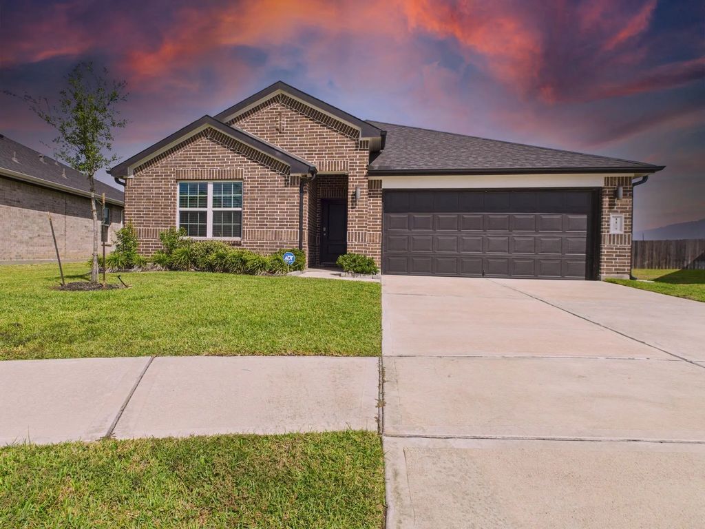 1127 Curly Angora Court, Rosharon