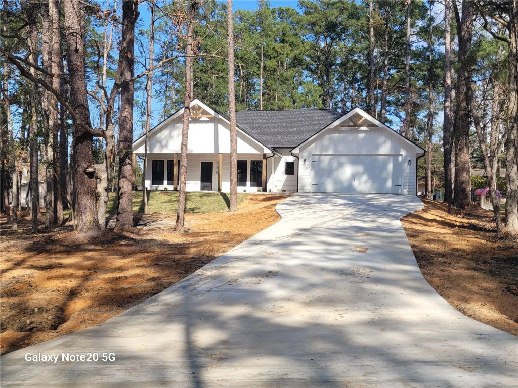 235 Dogwood Road, Brookeland