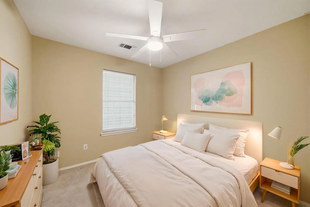 305 Peach Street, Tomball