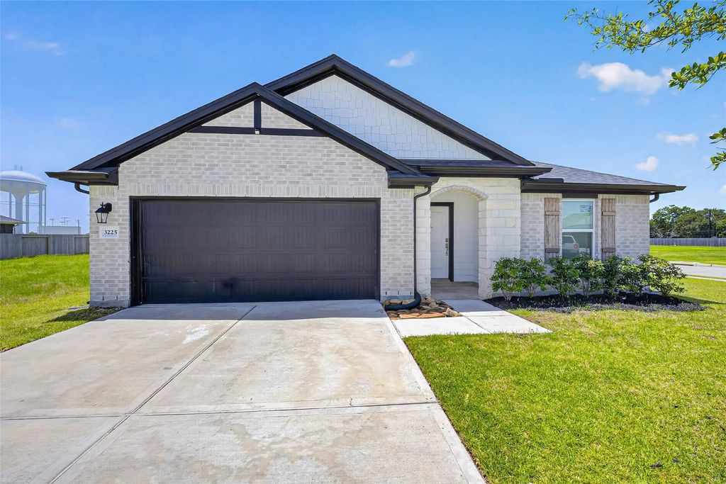 3225 Fig Tree Lane, Texas City