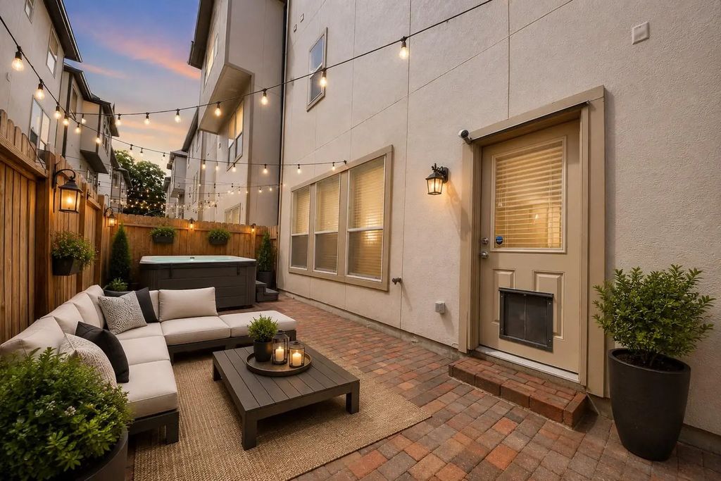 442 N Live Oak Street, Houston
