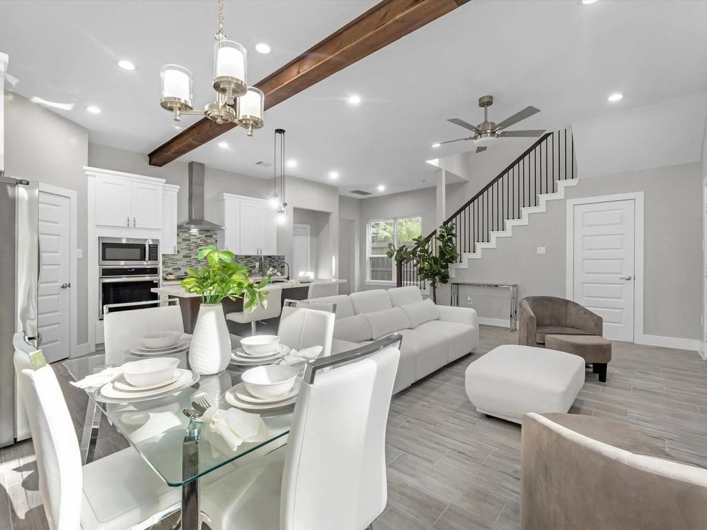 729 Magnolia Point Drive, Huffman
