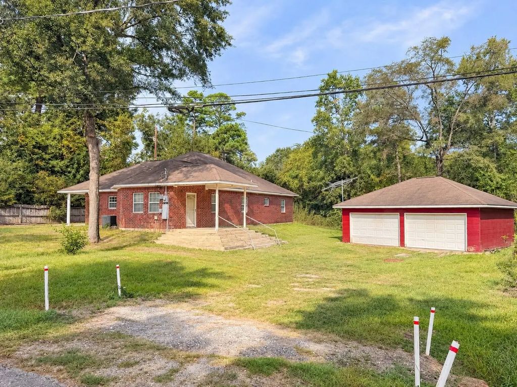 24204 Creek Wood Drive, Spring
