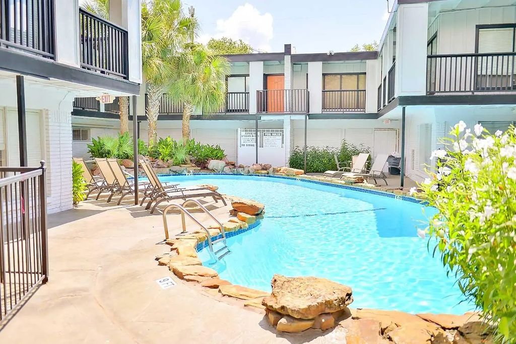 219 Marshall Street 204, Houston