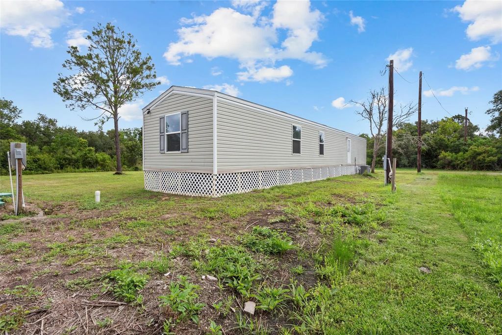 6304 Sexto Street, Brazoria