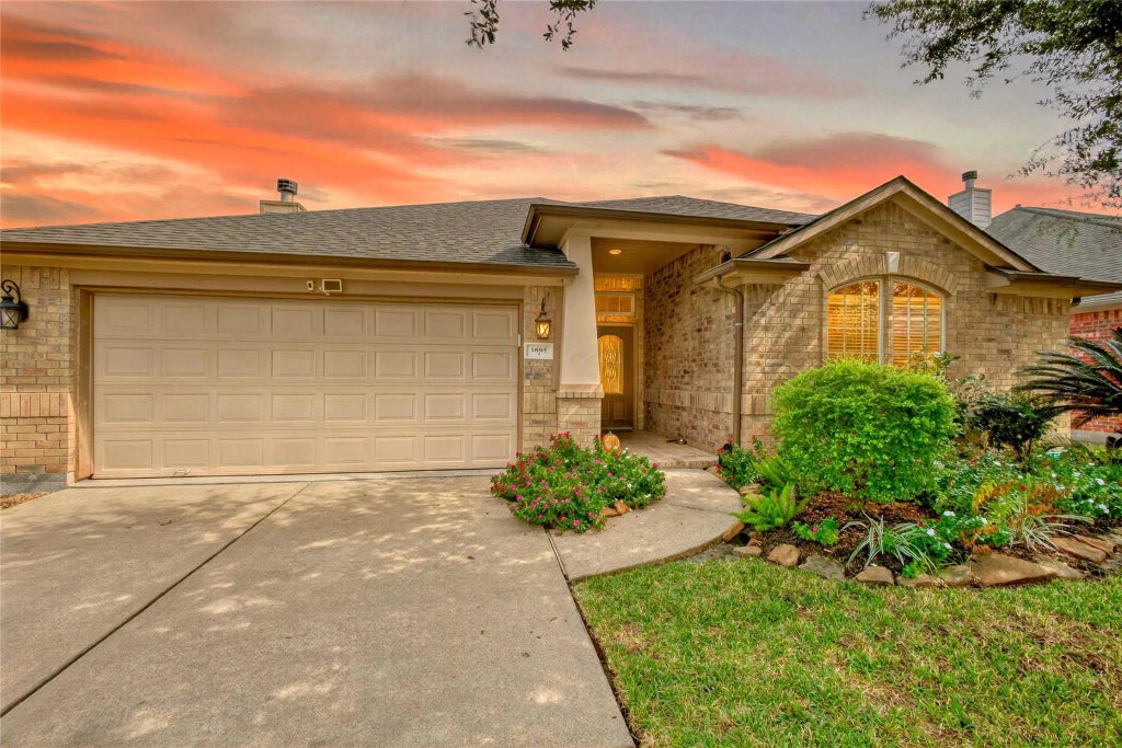 1805 Foxglove Drive, La Porte