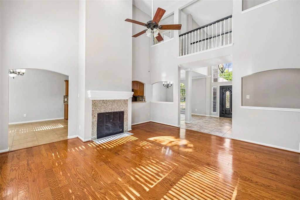 4031 Mission Valley Drive, Missouri City